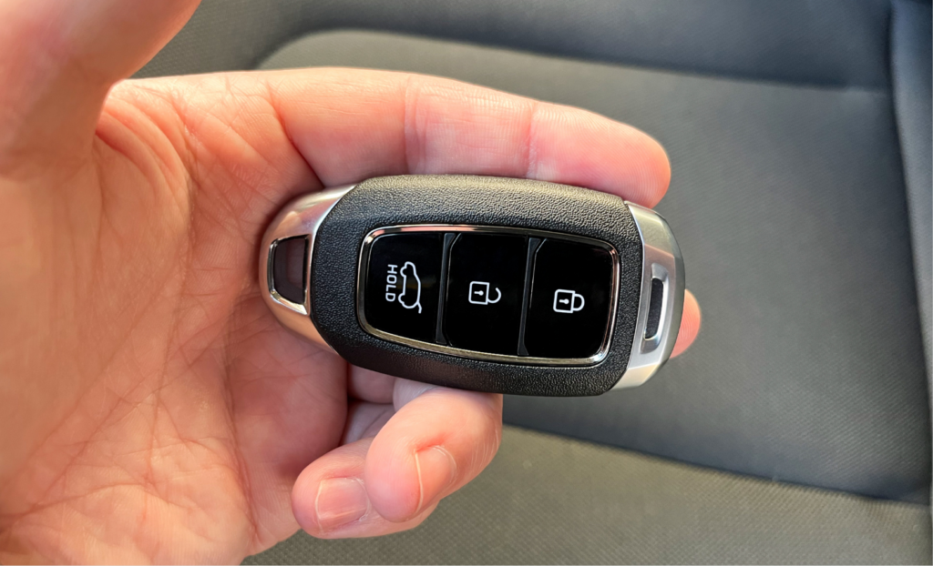How to Change a Car Key Fob Battery in Under 10 Minutes 1 How to Change a Car Key Fob Battery in Under 10 Minutes How to Change a Car Key Fob Battery in Under 10 Minutes